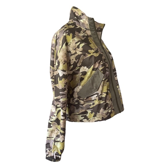 New! NIKE Floral Camouflage Jacket Cargo Khaki/Light Size XS - Picture 4 of 9